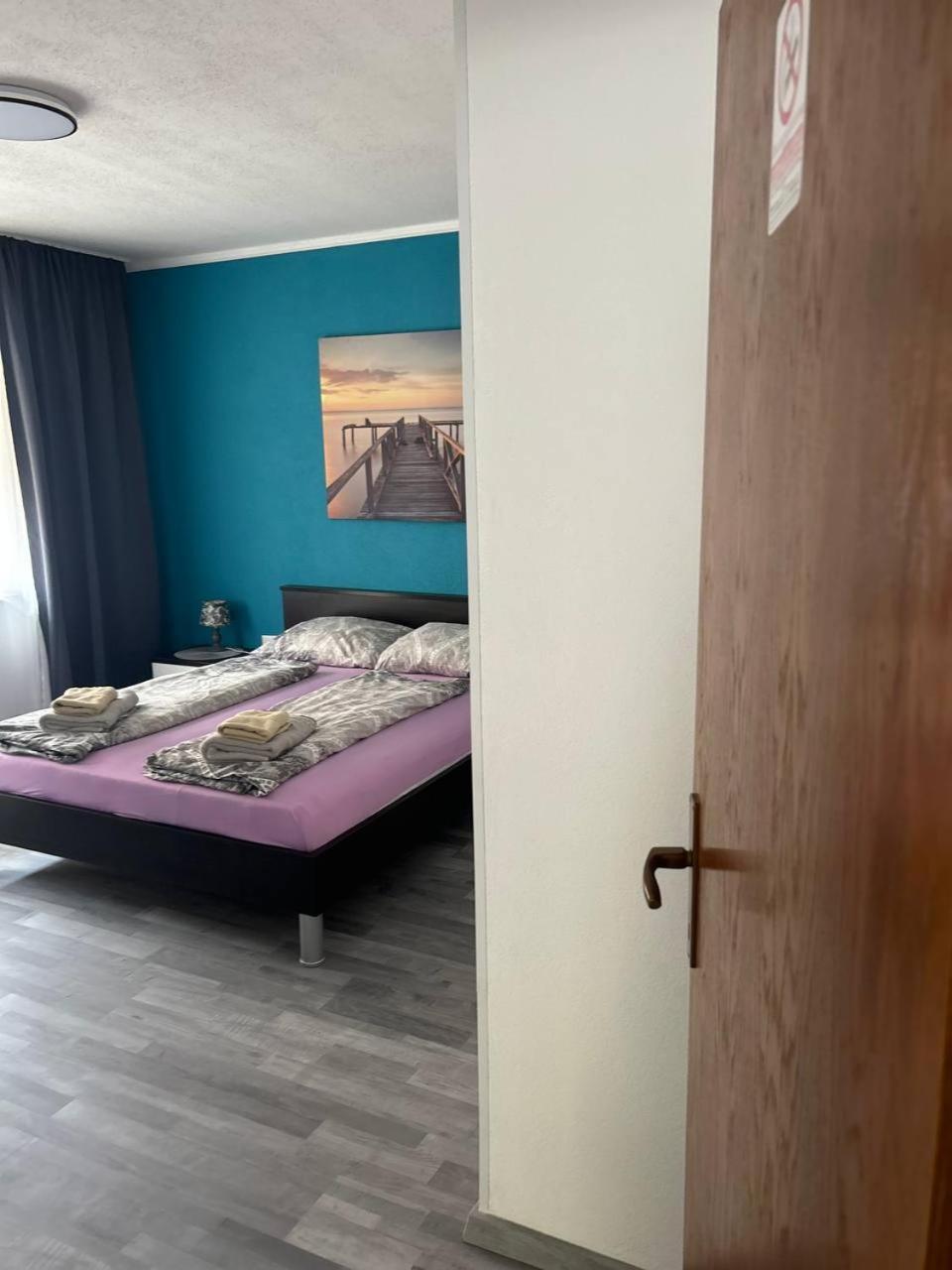 Hanka - 3 Verschiedene Whg - 40 Qm 3 Pers, 50 Qm Bis 4 Pers Oder 70 Qm Bis 5 Pers, Balkone, Nur 70 M Zum Strand, Von 3 Bis Max 5 Personen, Wlan, Sat-tv, Klima, Kueche, Parkplaetze,ruhig Gelegen
